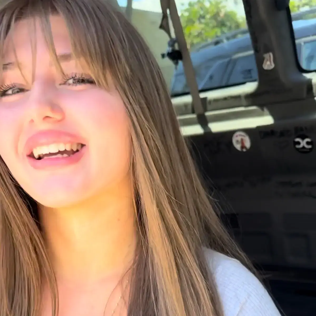 Woman-Goes-Viral-After-Allegedly-Appearing11